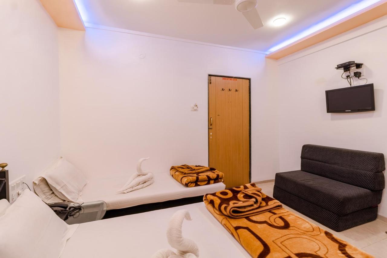 Hotel Vyankatesh & Pure Veg Restaurant Mahābaleshwar Kültér fotó