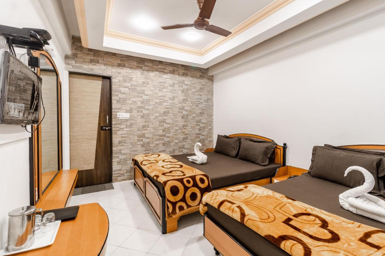 Hotel Vyankatesh & Pure Veg Restaurant Mahābaleshwar Kültér fotó