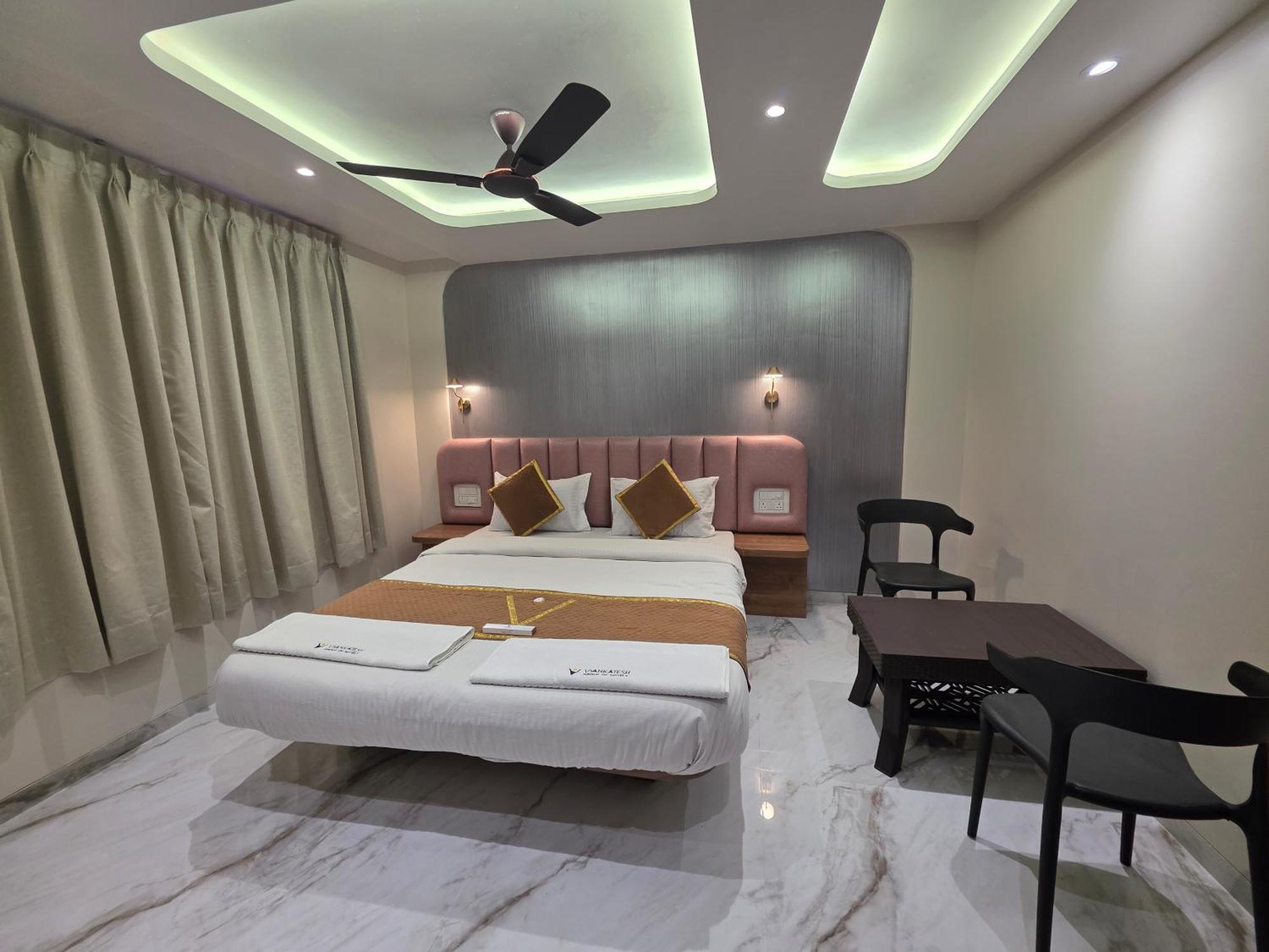 Hotel Vyankatesh & Pure Veg Restaurant Mahābaleshwar Kültér fotó