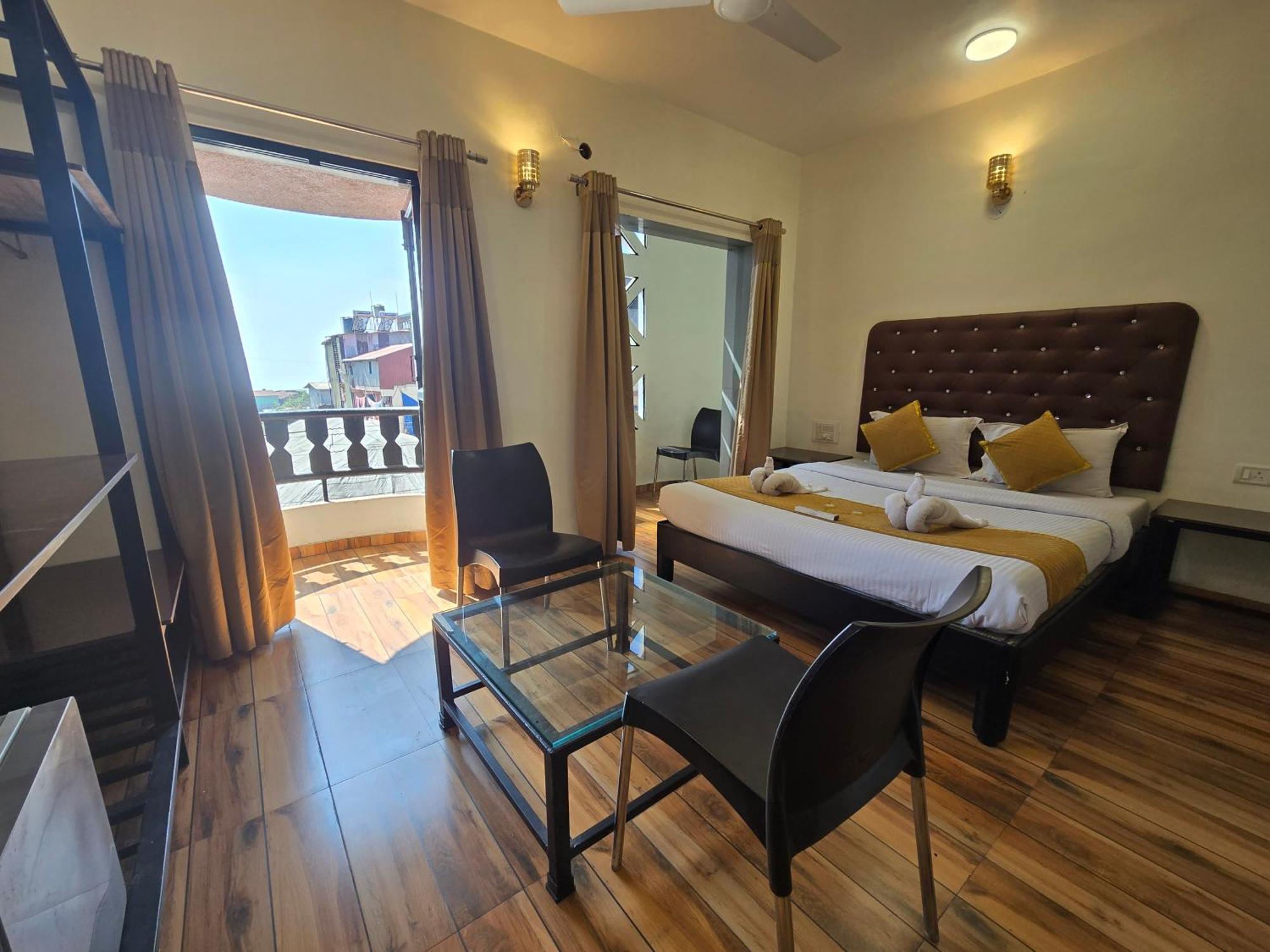 Hotel Vyankatesh & Pure Veg Restaurant Mahābaleshwar Kültér fotó